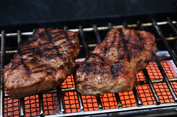 استیک گوشت با باربیکیو گازی افروزش۲۰۳